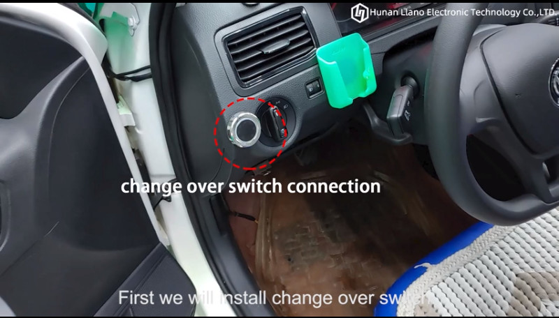 Latest company Cases about 3-6 mudança sobre a conexão do interruptor e a conexão inline das lâminas do fusível